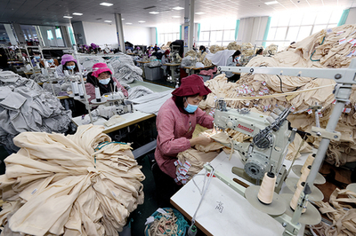疫情之下，服裝出口遭遇“寒流” 挑戰(zhàn)、影響與應(yīng)對(duì)